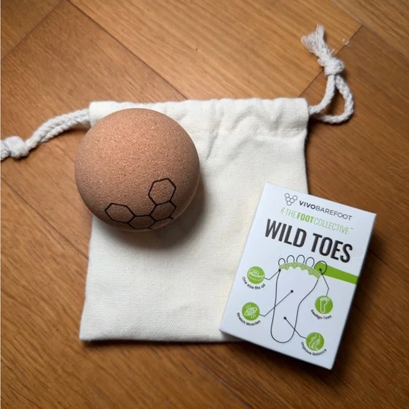 Vivo barefoot Natural Cork Massage Ball & Wild Toes Set New - Picture 4 of 11